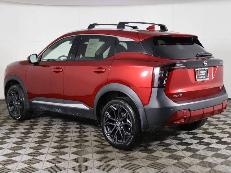 2025 Nissan Kicks SR