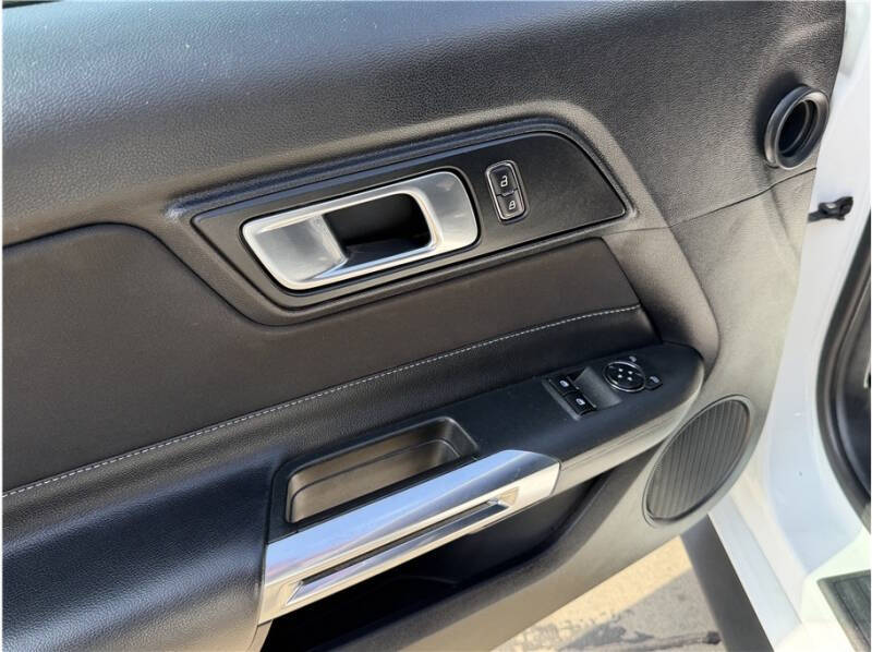 2021 Ford Mustang