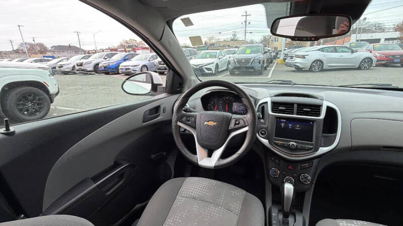 2020 Chevrolet Sonic LT