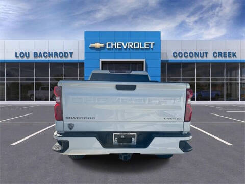 2025 Chevrolet Silverado 1500 Custom