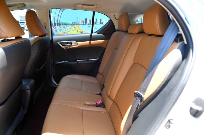 2015 Lexus CT 200h
