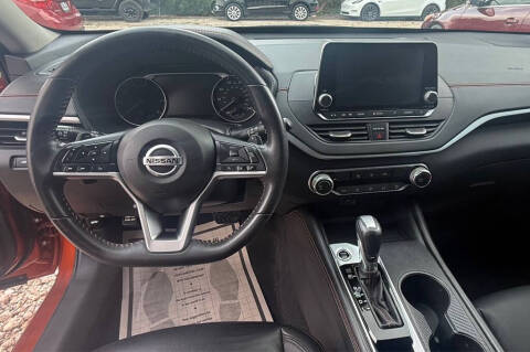 2022 Nissan Altima 2.5 SR