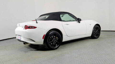 2016 Mazda MX-5 Miata Sport