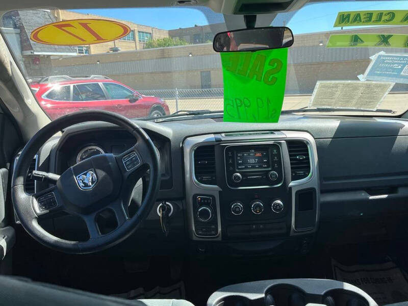 2017 RAM 1500 SLT