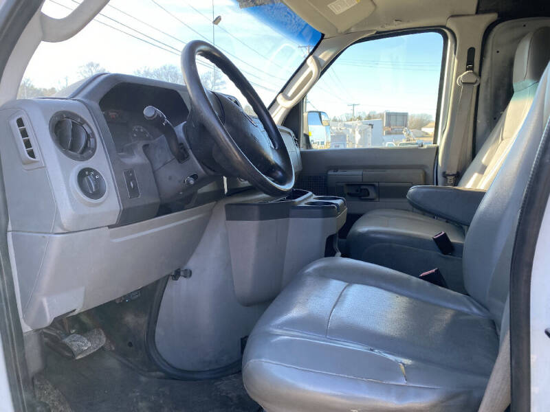 2013 Ford E-Series E-250