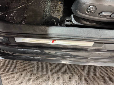 2017 Audi A4 2.0T quattro Premium Plus