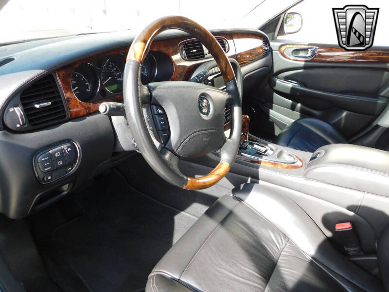 2004 Jaguar XJ-Series Vanden Plas