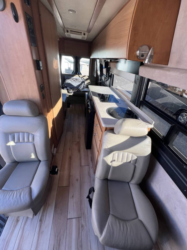 2009 Winnebago ERA 170XL Class B