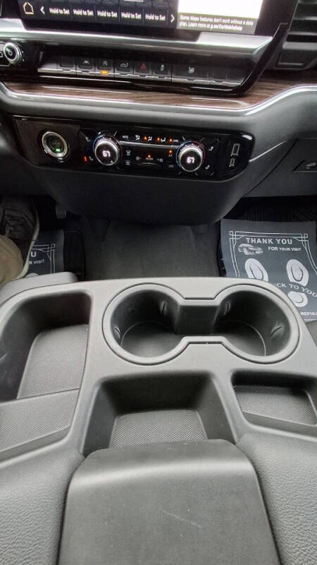 2024 GMC Sierra 1500 Elevation Standard