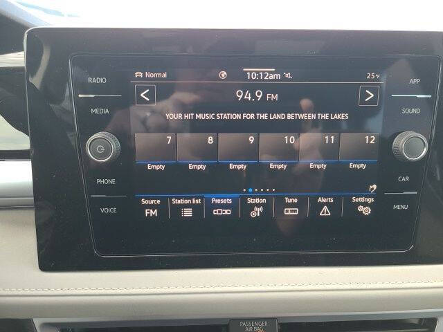 2026 Volkswagen Taos SE 4Motion