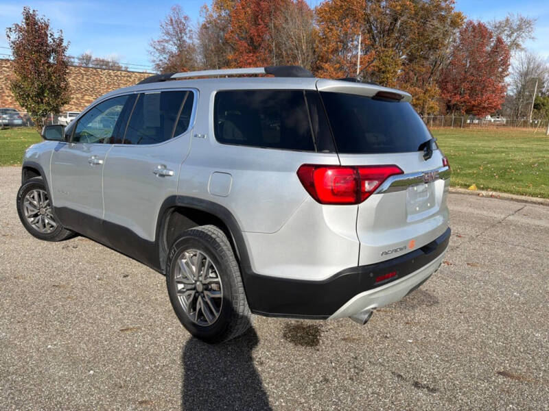 2019 GMC Acadia SLE-2