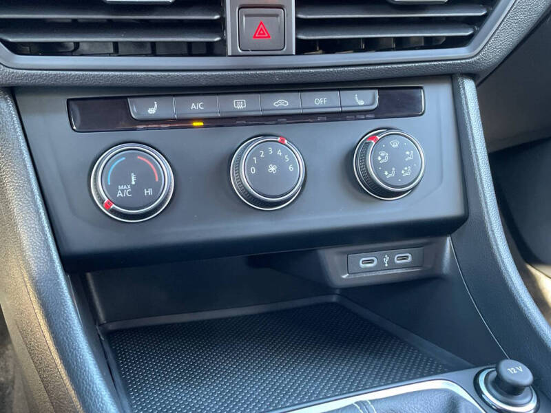 2024 Volkswagen Jetta Sport