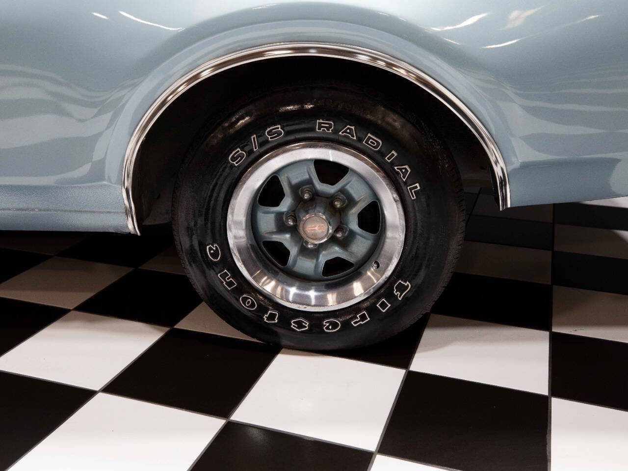 1968 Oldsmobile Cutlass 25