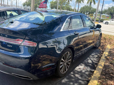 2017 Lincoln MKZ Select