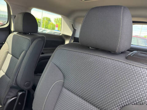 2023 GMC Acadia SLE