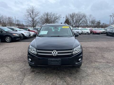 2013 Volkswagen Tiguan for sale at River Motors in Portage WI