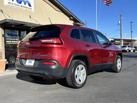 2016 Jeep Cherokee Sport