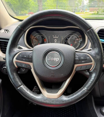 2016 Jeep Cherokee Latitude Altitude