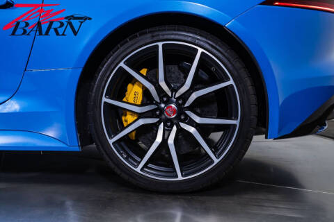 2017 Jaguar F-TYPE SVR