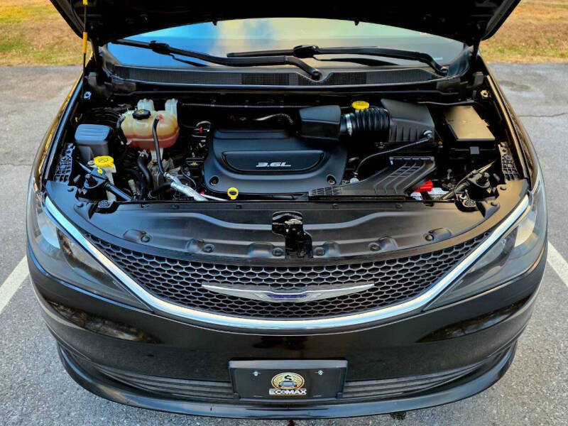 2017 Chrysler Pacifica LX