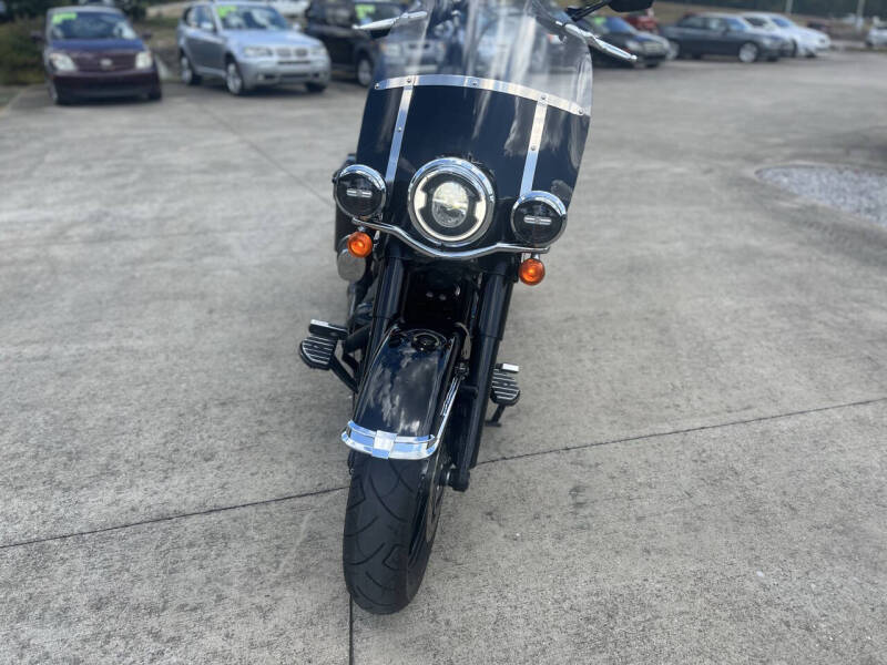 2019 Harley-Davidson FLHC