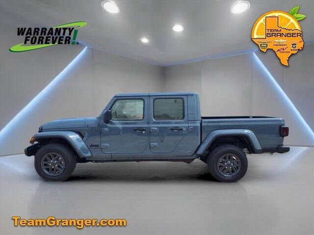 2025 Jeep Gladiator Sport