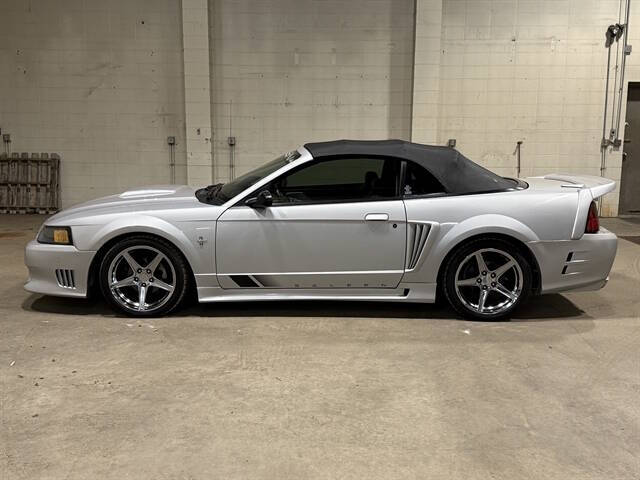 2002 Ford Mustang GT Deluxe