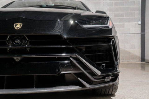 2023 Lamborghini Urus Performante