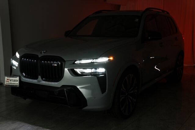 2024 BMW X7 M60i
