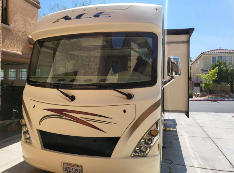 2018 Thor Motor Coach Ace 30.3