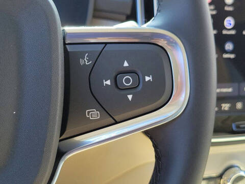 2026 Volvo XC40 B5 Ultra