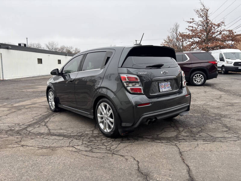 2019 Chevrolet Sonic LT Manual