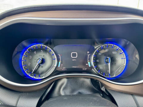 2017 Chrysler Pacifica Touring-L Plus