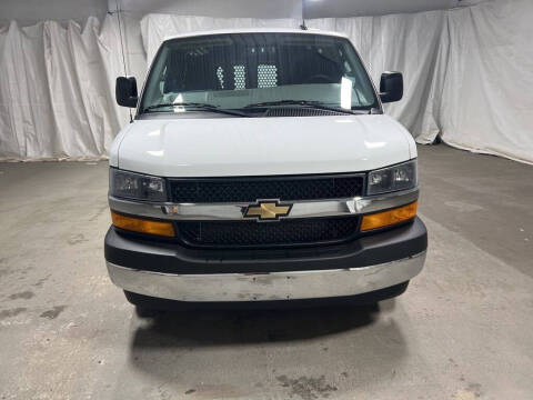 2024 Chevrolet Express 2500