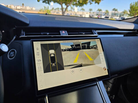 2025 Land Rover Range Rover Velar P250 Dynamic SE