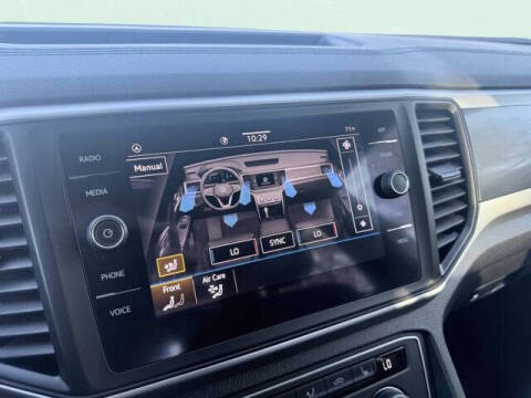 2021 Volkswagen Atlas Cross Sport V6 SE R-Line