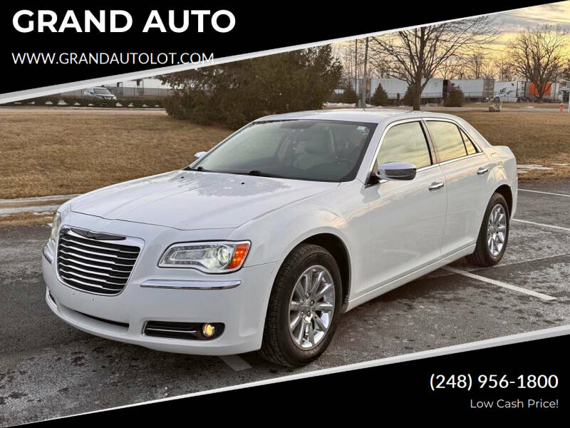 2011 Chrysler 300 Limited's photo