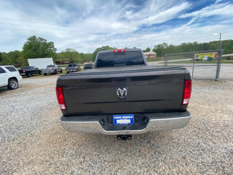2016 RAM 1500 SLT