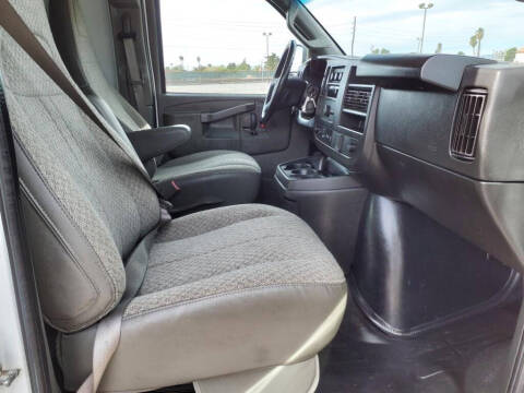 2024 Chevrolet Express 2500