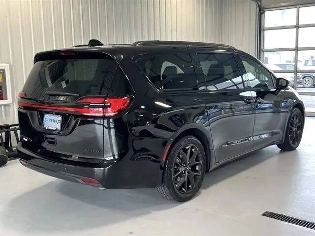 2025 Chrysler Pacifica Limited