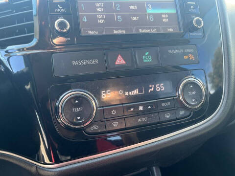 2016 Mitsubishi Outlander SE