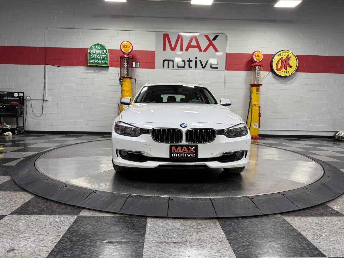 2014 BMW 3 Series 2