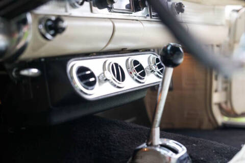 1957 Ford Thunderbird