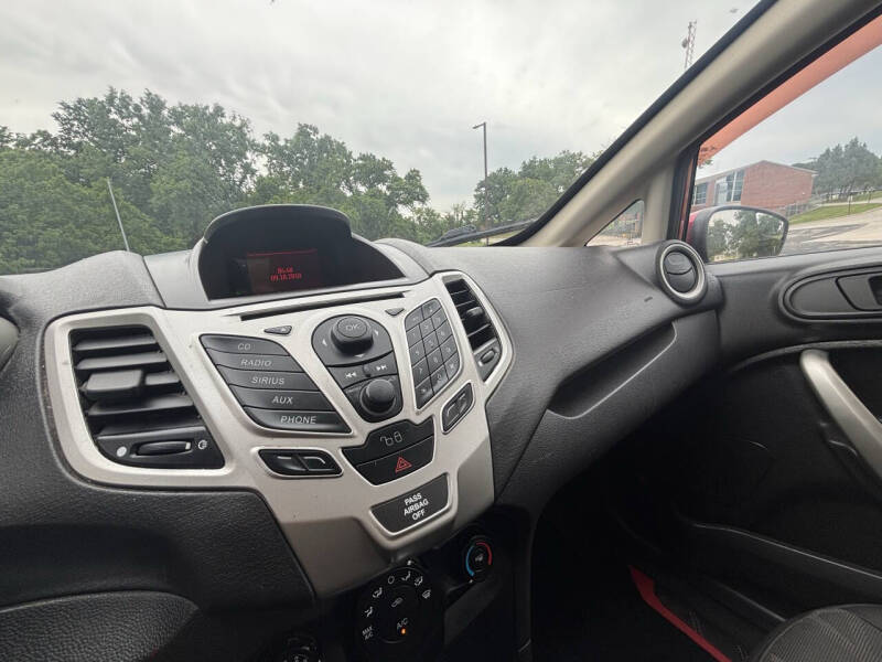 2011 Ford Fiesta SE