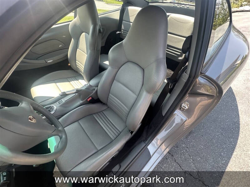 2001 Porsche 911 Carrera