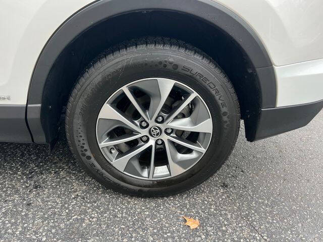 2018 Toyota RAV4 Hybrid XLE