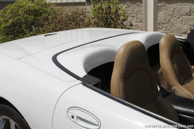 1999 Chevrolet Corvette 19
