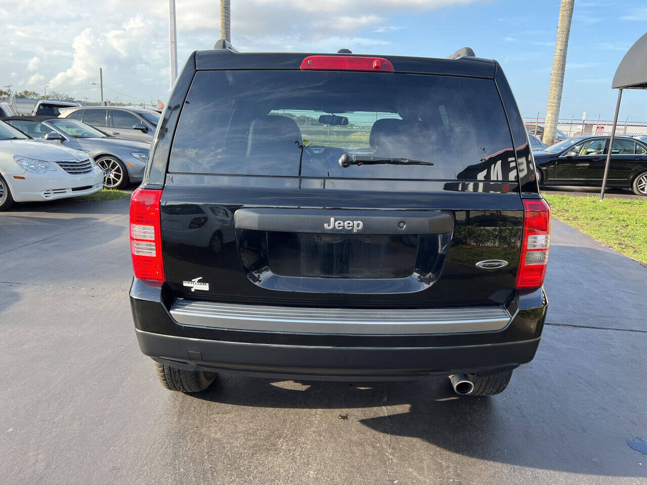 2017 Jeep Patriot  - $13,900