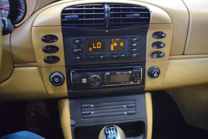 2000 Porsche 911 Carrera