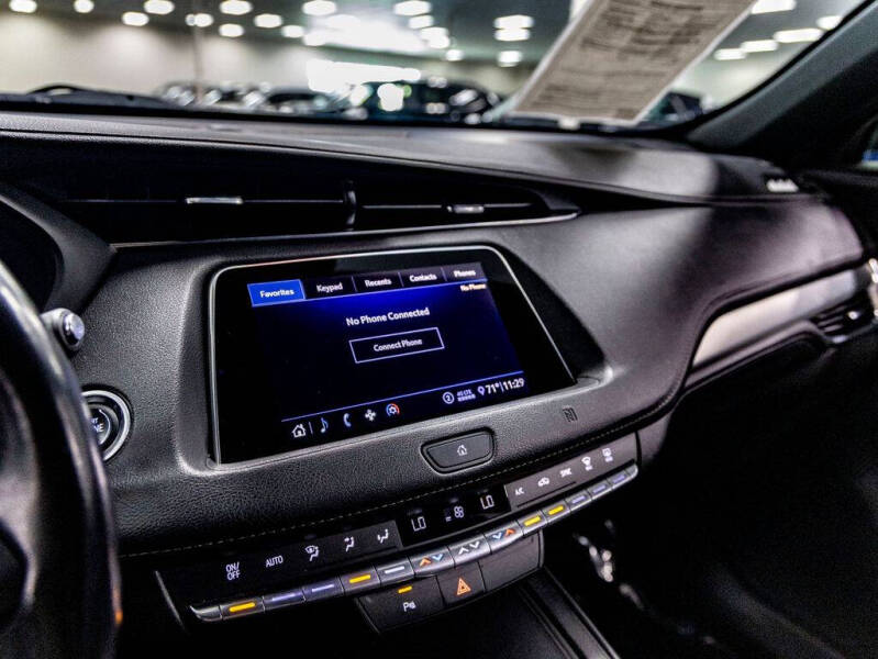 2020 Cadillac XT4 Premium Luxury